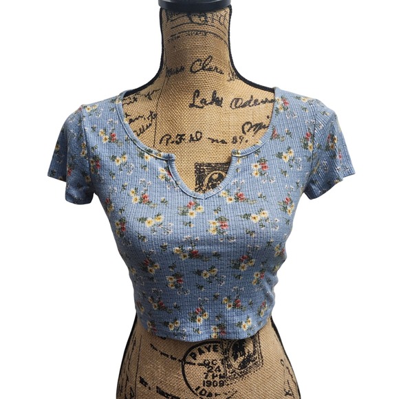 Papaya Tops - Papaya Floral Crop Top Ribbed V-Neck Short Sleeve Casual Blue Size S